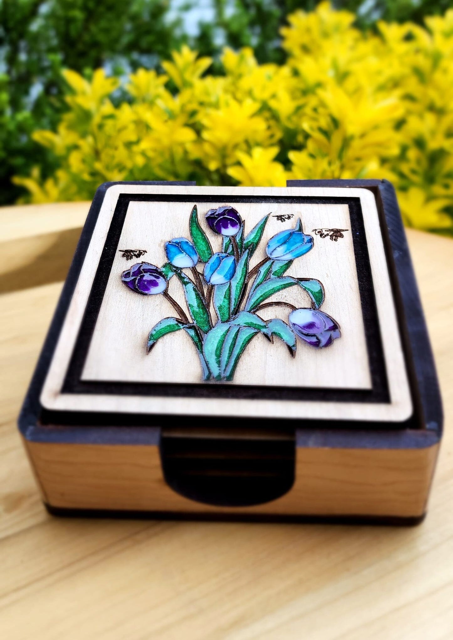 Wood And Resin Coaster, Tulip Coaster, Porta vasos , Coaster gift, Anniversary Gift, Wedding Gift , Occasion Gift, Resin, Wood Art .