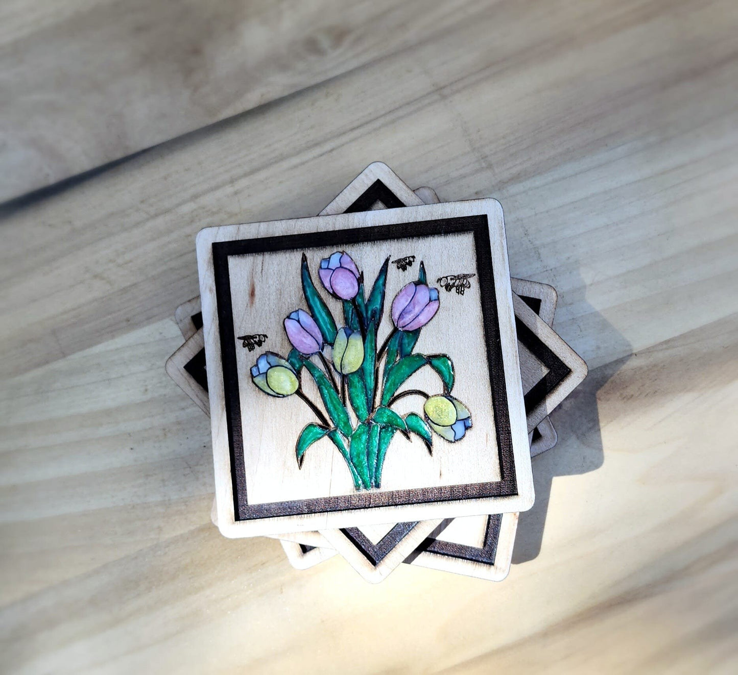 Wood And Resin Coaster, Tulip Coaster, Porta vasos , Coaster gift, Anniversary Gift, Wedding Gift , Occasion Gift, Resin, Wood Art .