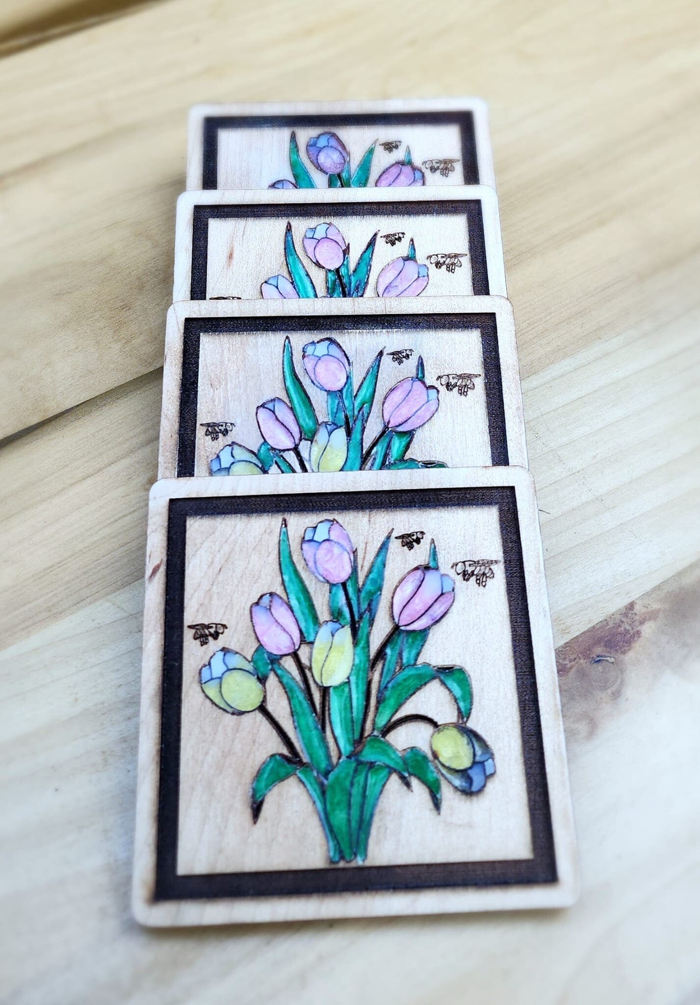 Wood And Resin Coaster, Tulip Coaster, Porta vasos , Coaster gift, Anniversary Gift, Wedding Gift , Occasion Gift, Resin, Wood Art .