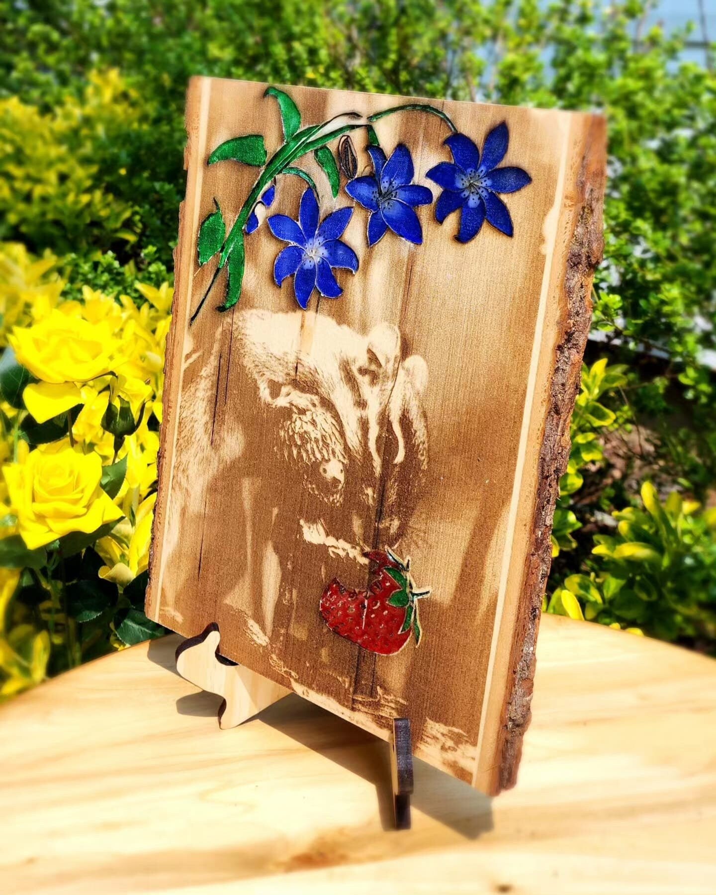 Live Edge Wood Art , Animal lovers, Anniversary Gift, Wedding Gift , Occasion Gift, Resin, Wood Art ,Home Décor