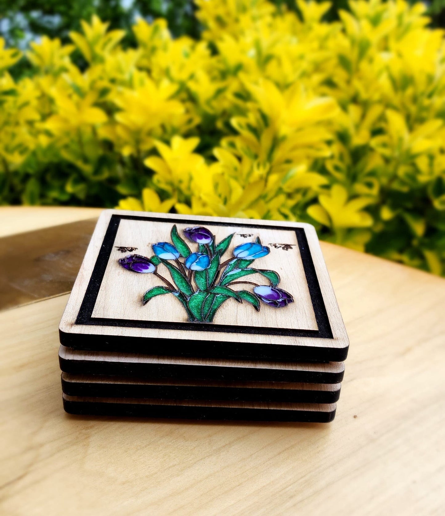 Wood And Resin Coaster, Tulip Coaster, Porta vasos , Coaster gift, Anniversary Gift, Wedding Gift , Occasion Gift, Resin, Wood Art .