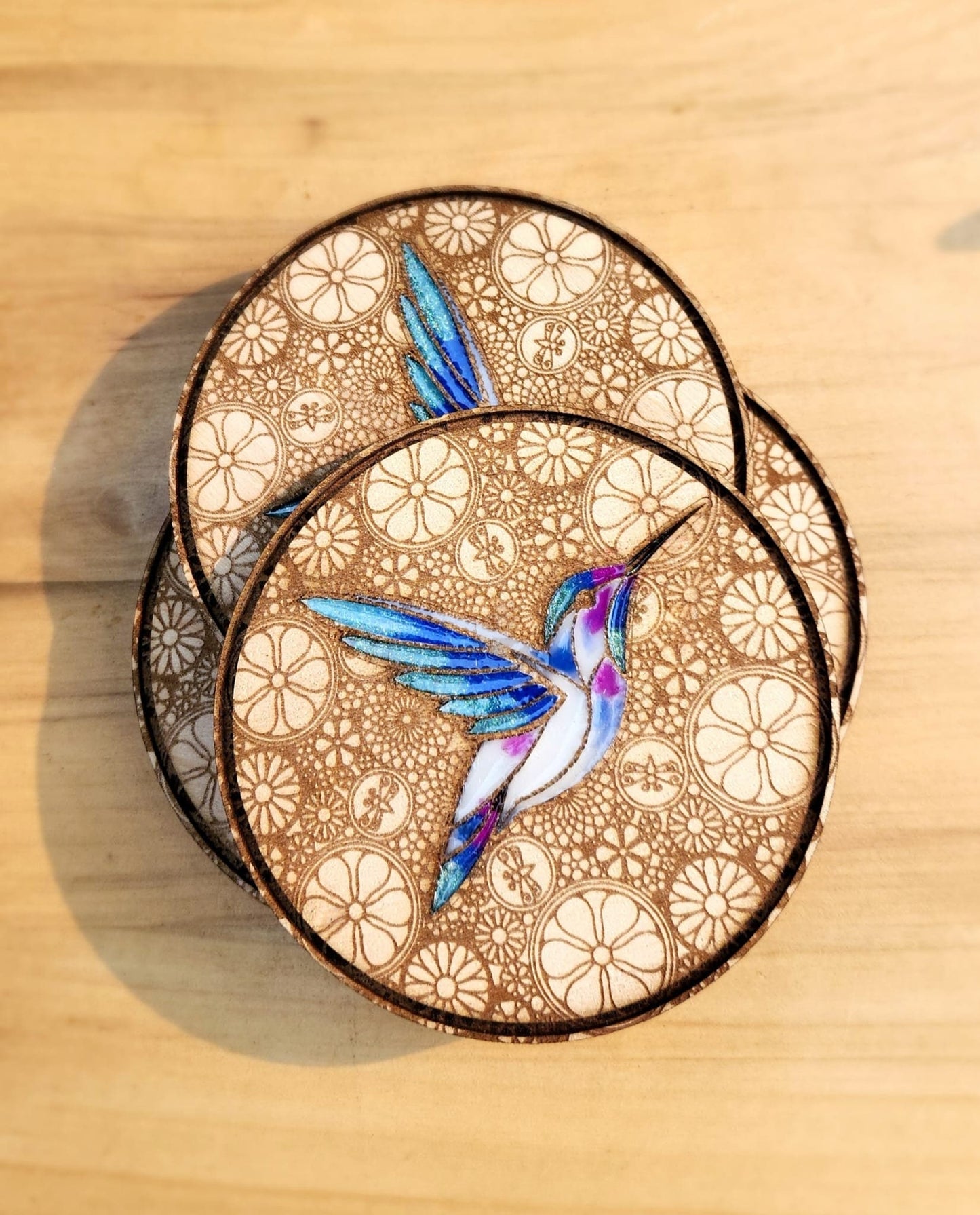 Wood And Resin Coaster, Hummingbird Coaster, Porta vasos , Coaster gift, Anniversary Gift, Wedding Gift , Occasion Gift, Resin, Wood Art .