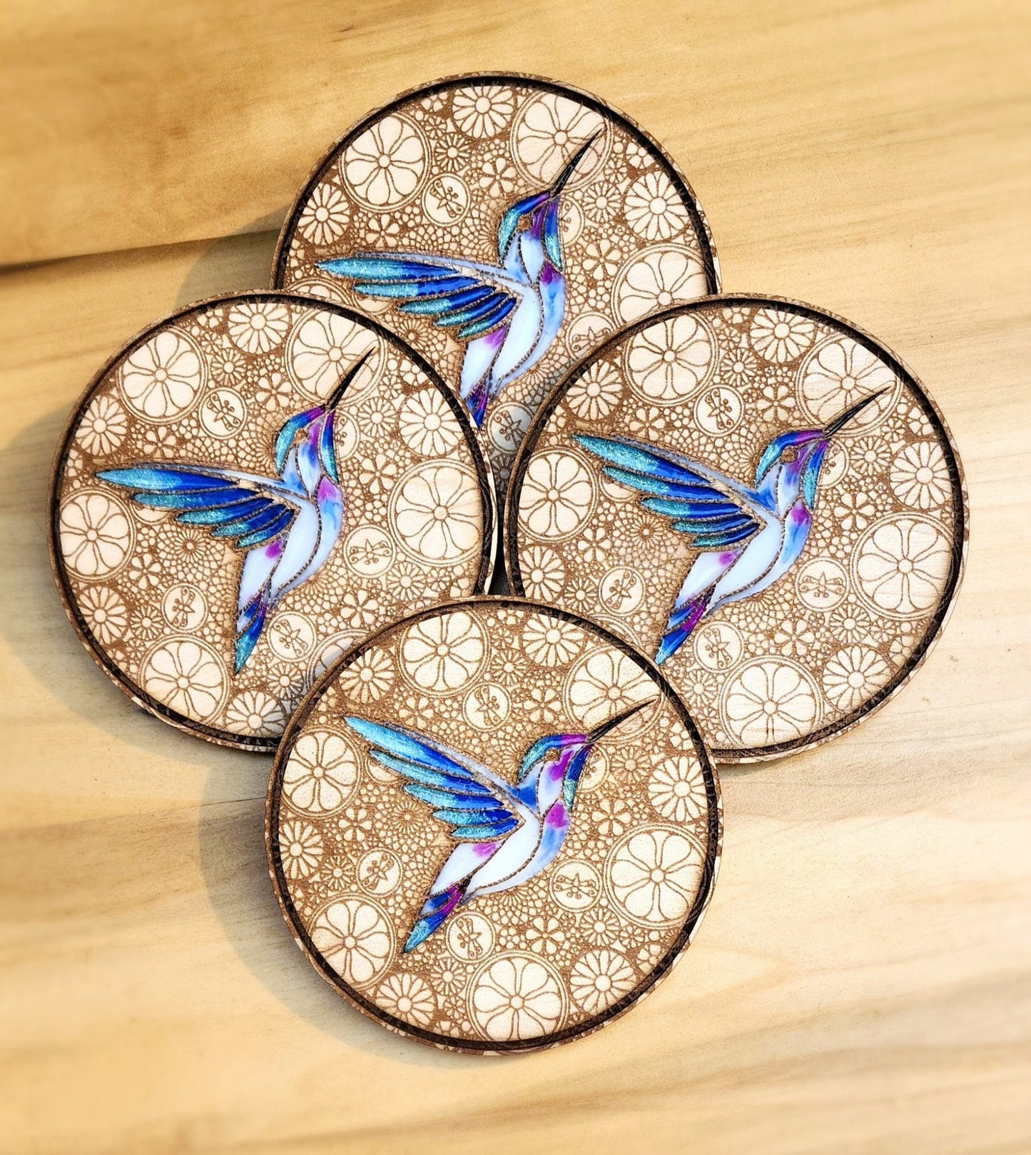 Wood And Resin Coaster, Hummingbird Coaster, Porta vasos , Coaster gift, Anniversary Gift, Wedding Gift , Occasion Gift, Resin, Wood Art .