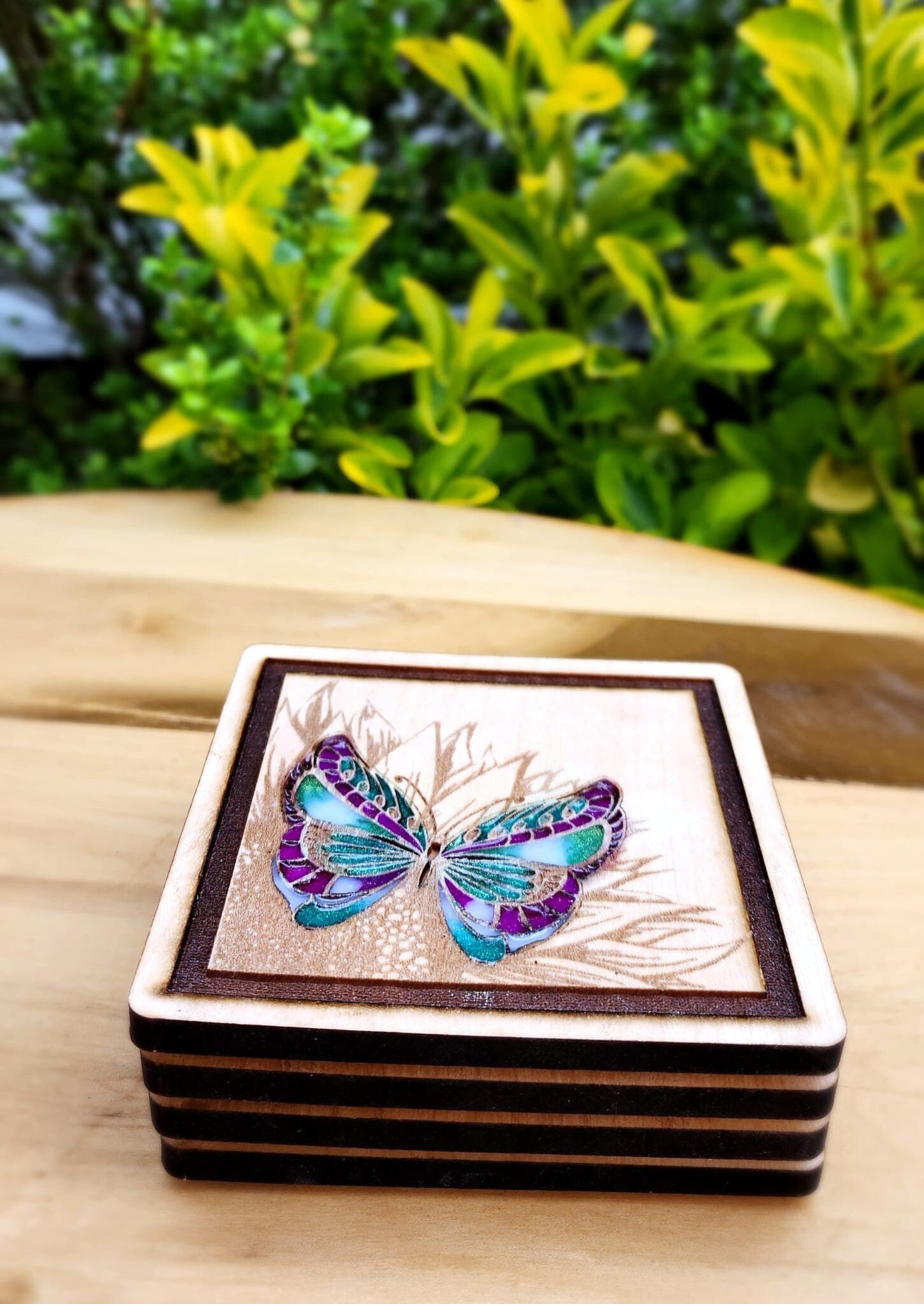 Wood And Resin Coaster, Butterfly's Coaster, Porta vasos , Coaster gift, Anniversary Gift, Wedding Gift , Occasion Gift, Resin, Wood Art .