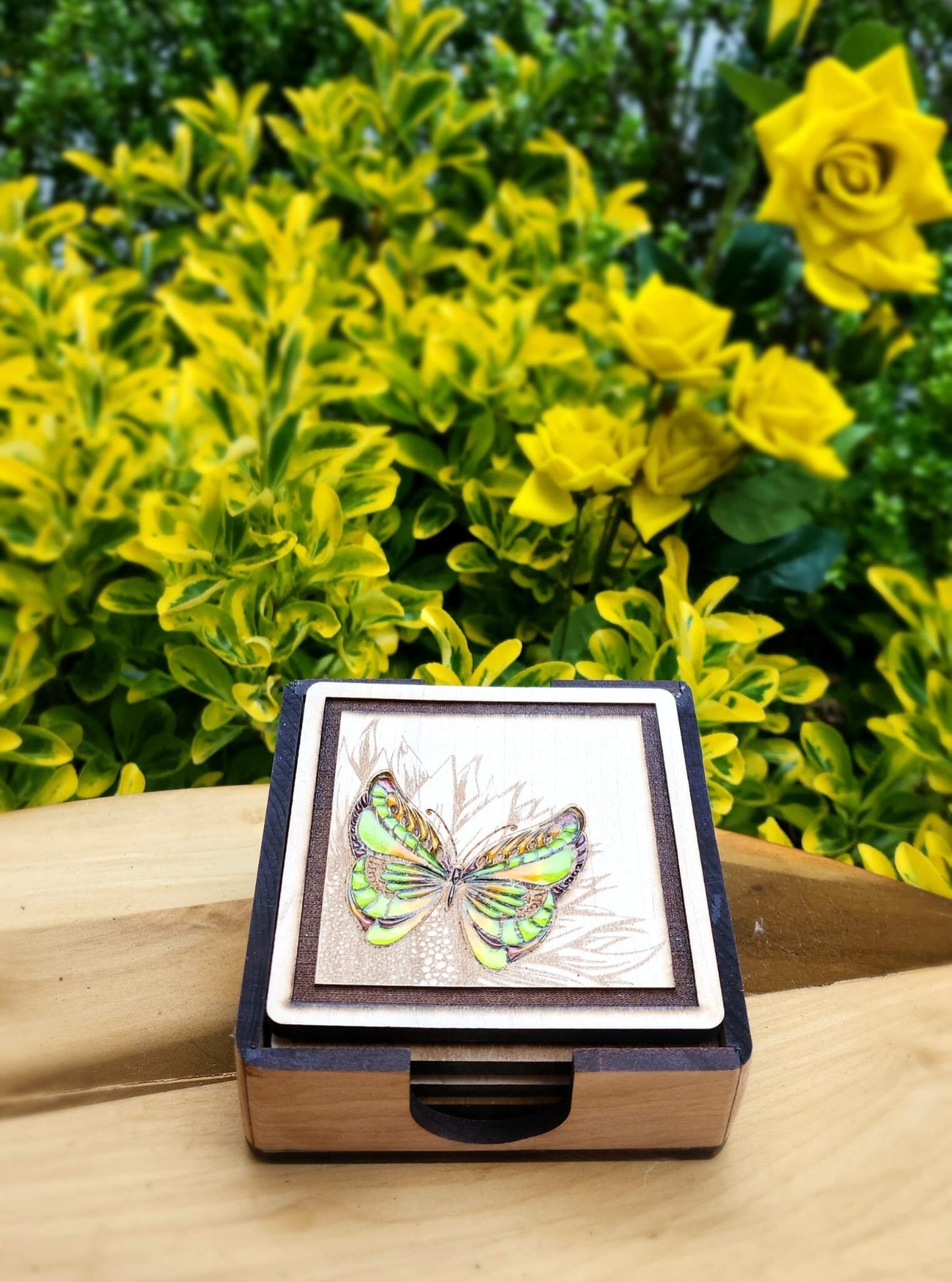 Wood And Resin Coaster, Butterfly Coaster, Porta vasos , Coaster gift, Anniversary Gift, Wedding Gift , Occasion Gift, Resin, Wood Art .